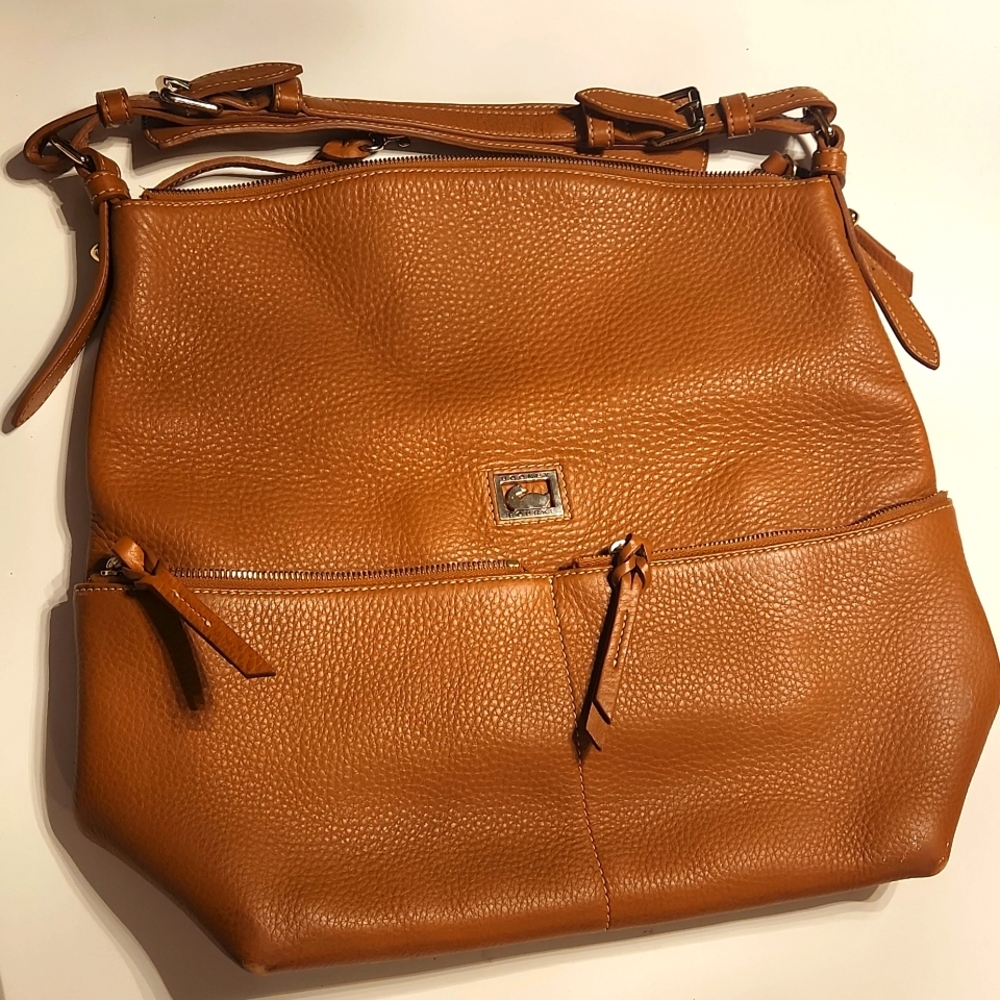 Dooney Bourke large woman purse(bag)